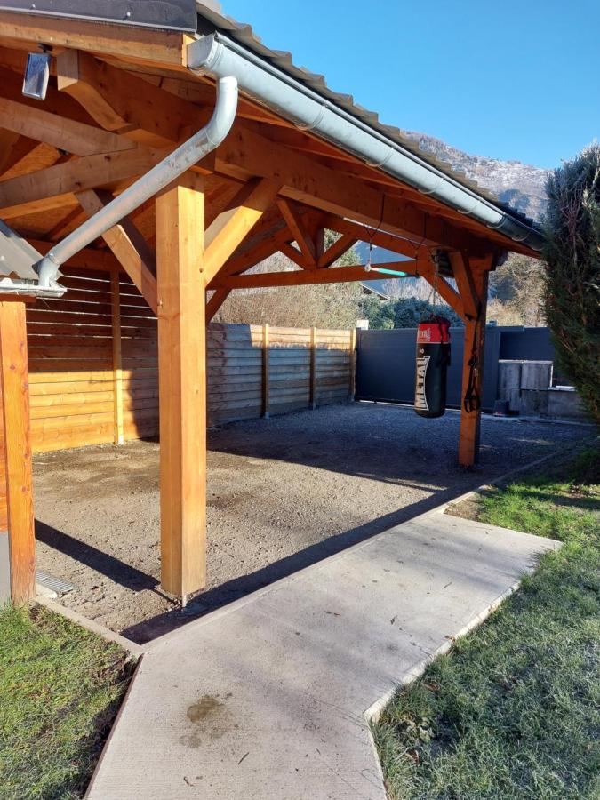 Studio Au Pied Des Montagnes Ле-Бур-д'Уазан Экстерьер фото