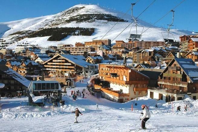 Studio Au Pied Des Montagnes Ле-Бур-д'Уазан Экстерьер фото